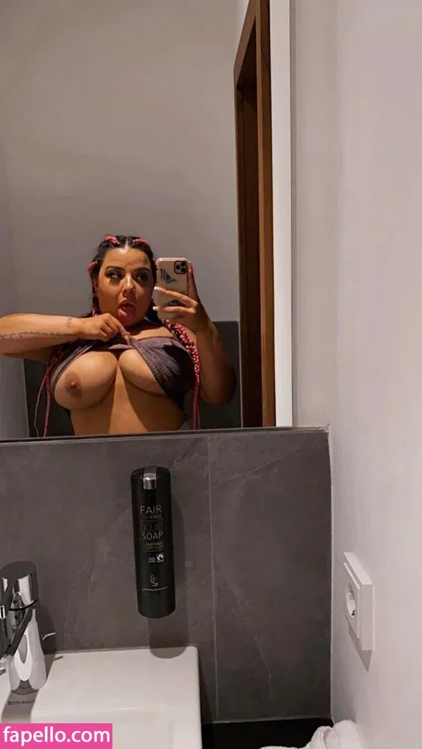 Yma Louisa Onlyfans Photo Gallery 