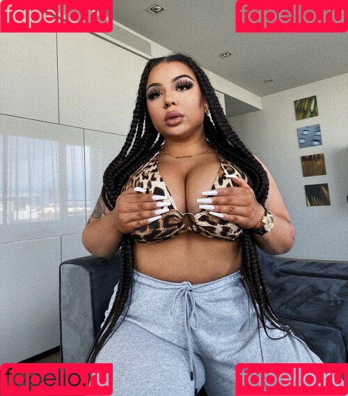 Yma Louisa Nude Onlyfans Photo 3