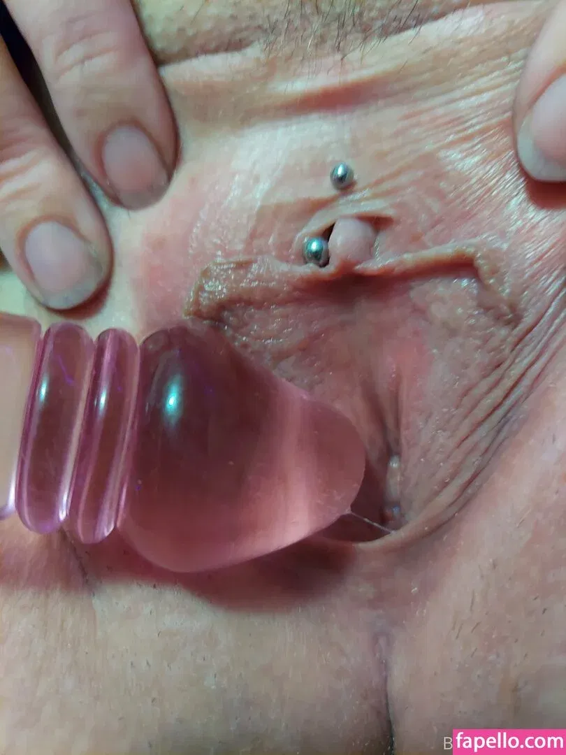 bubbleser0tica Onlyfans Photo Gallery 