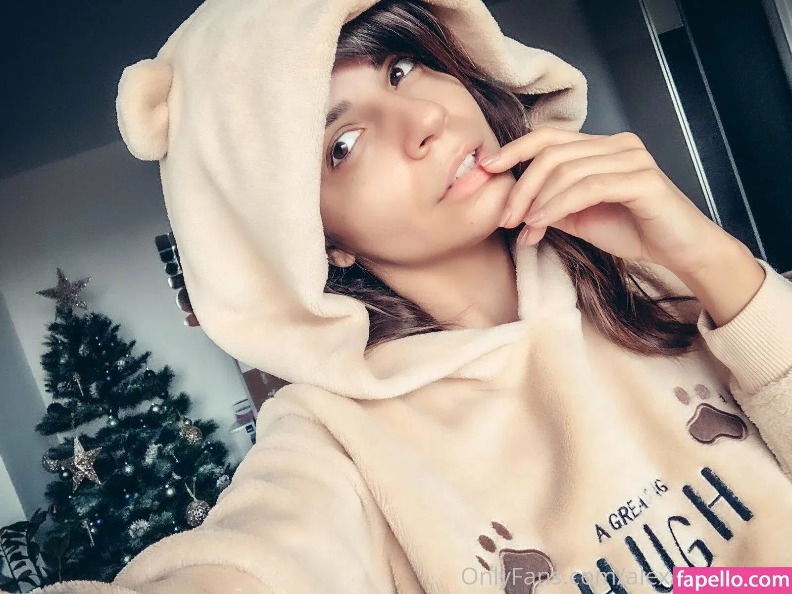 diaryofalexacreed Onlyfans Photo Gallery 