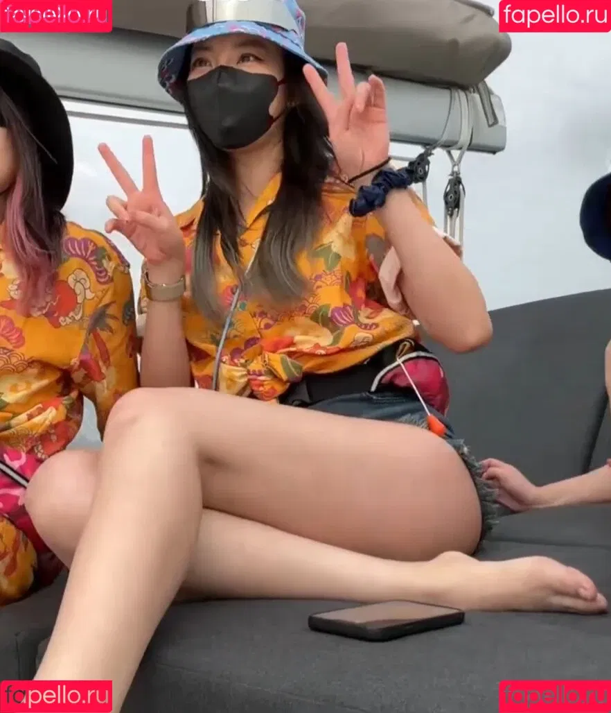 OniGiri Onlyfans Photo Gallery 