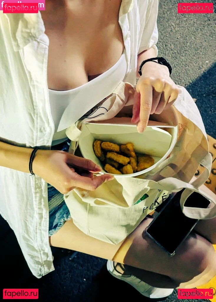 OniGiri Onlyfans Photo Gallery 