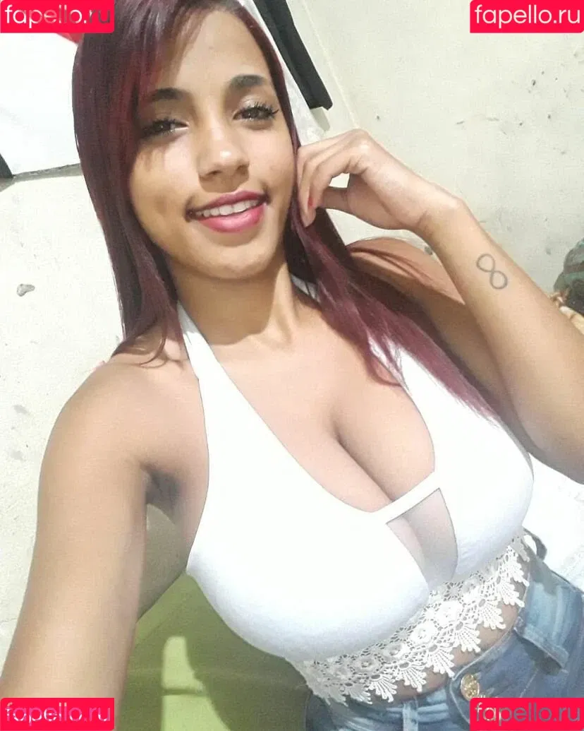 Nataly Cheirosa Onlyfans Photo Gallery 