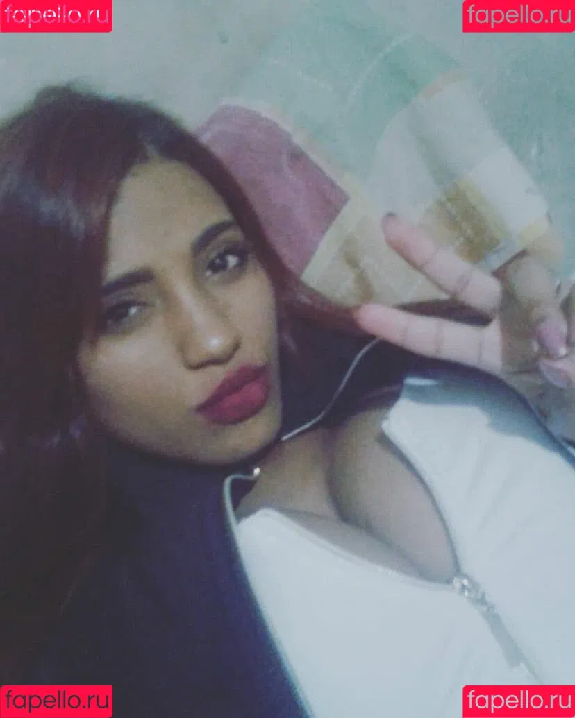 Nataly Cheirosa Onlyfans Photo Gallery 