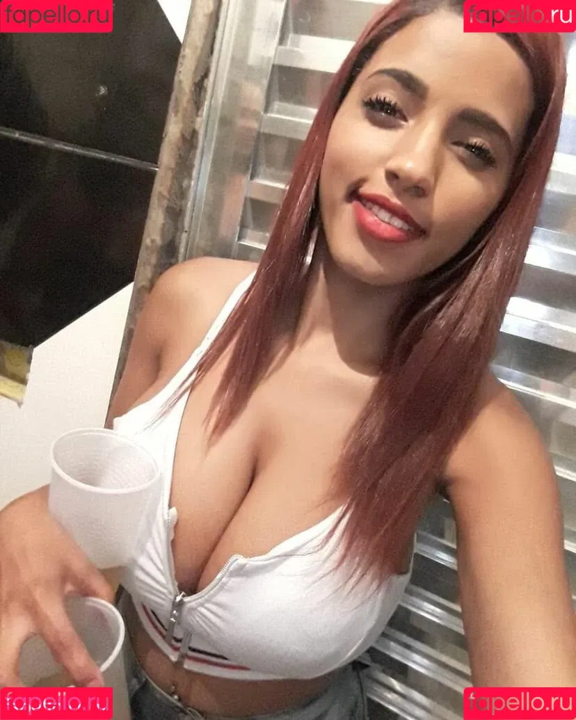 Nataly Cheirosa Onlyfans Photo Gallery 