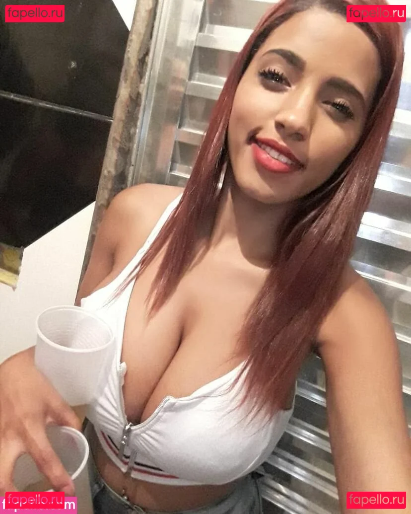 Nataly Cheirosa Onlyfans Photo Gallery 