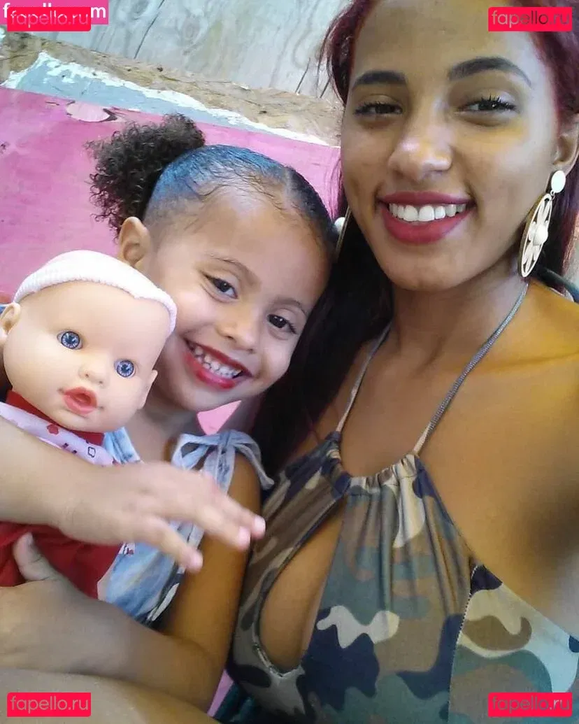 Nataly Cheirosa Onlyfans Photo Gallery 