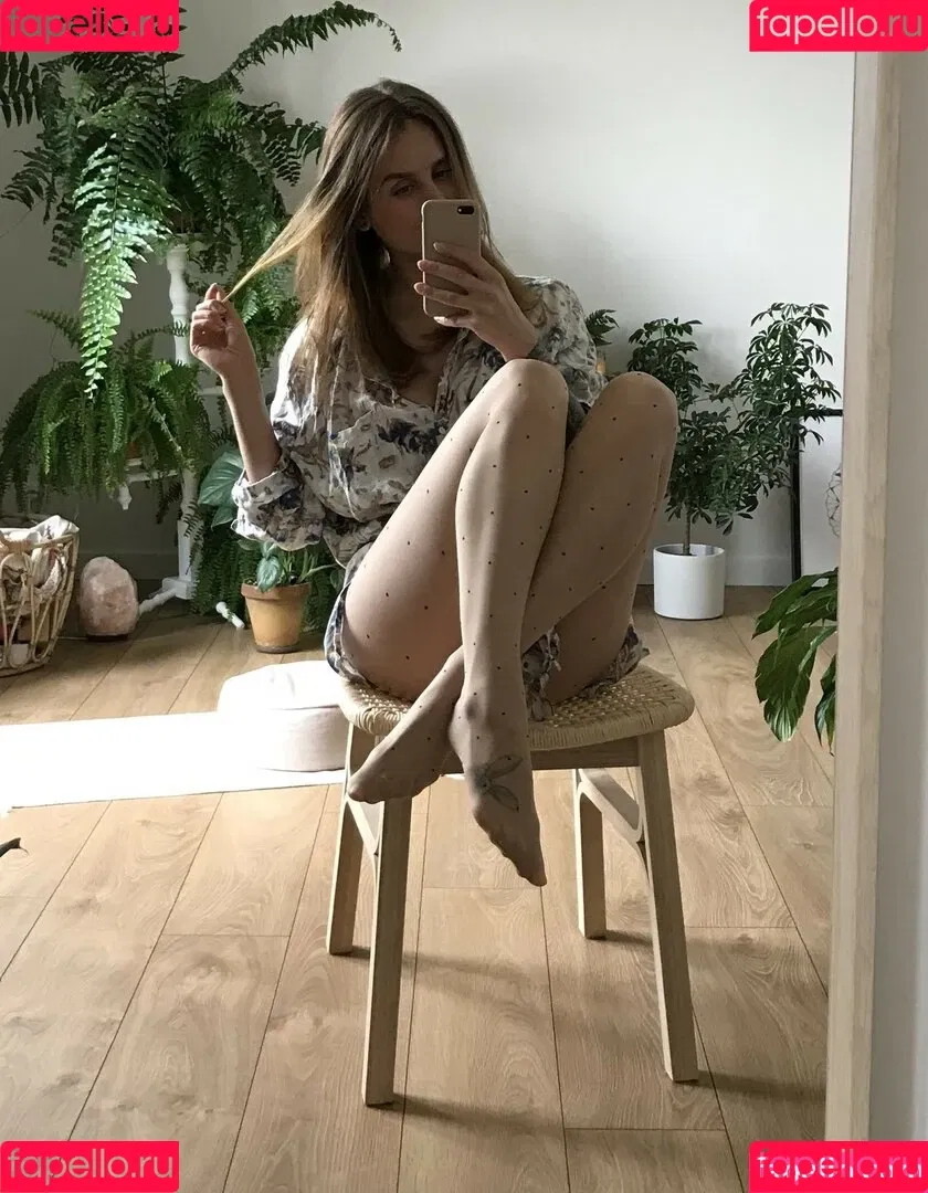 Naturefeetart Onlyfans Photo Gallery 