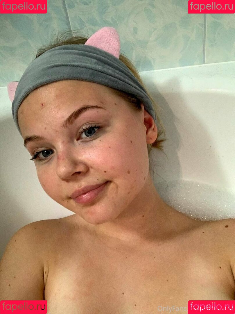 elinakitty Onlyfans Photo Gallery 