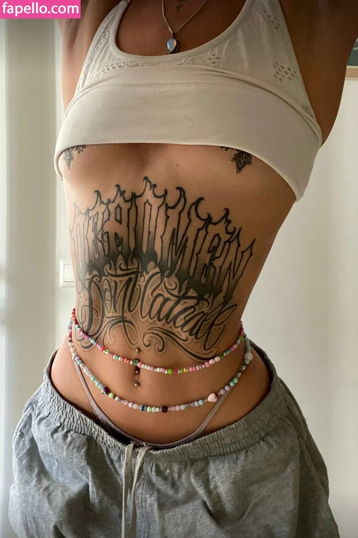 foxy_babe143 Onlyfans Photo Gallery 