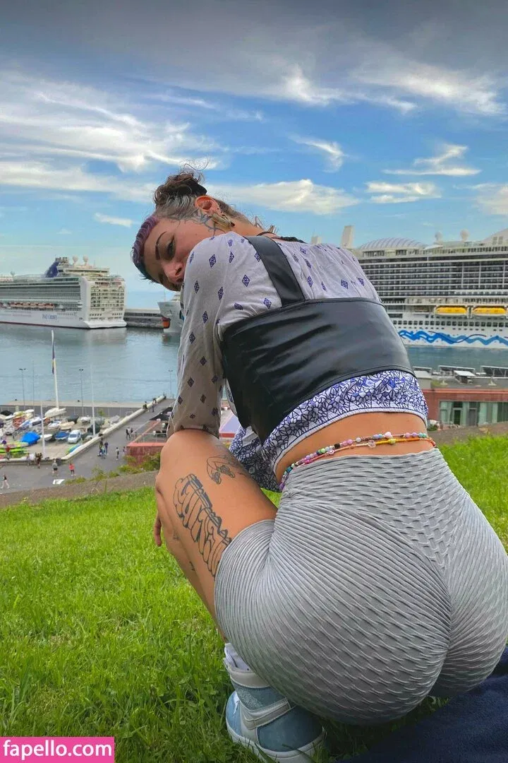 foxy_babe143 Onlyfans Photo Gallery 