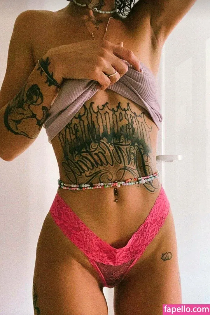 foxy_babe143 Onlyfans Photo Gallery 