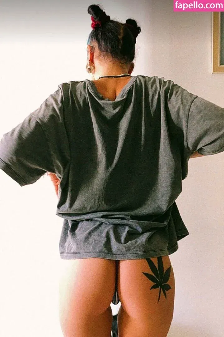 foxy_babe143 Onlyfans Photo Gallery 