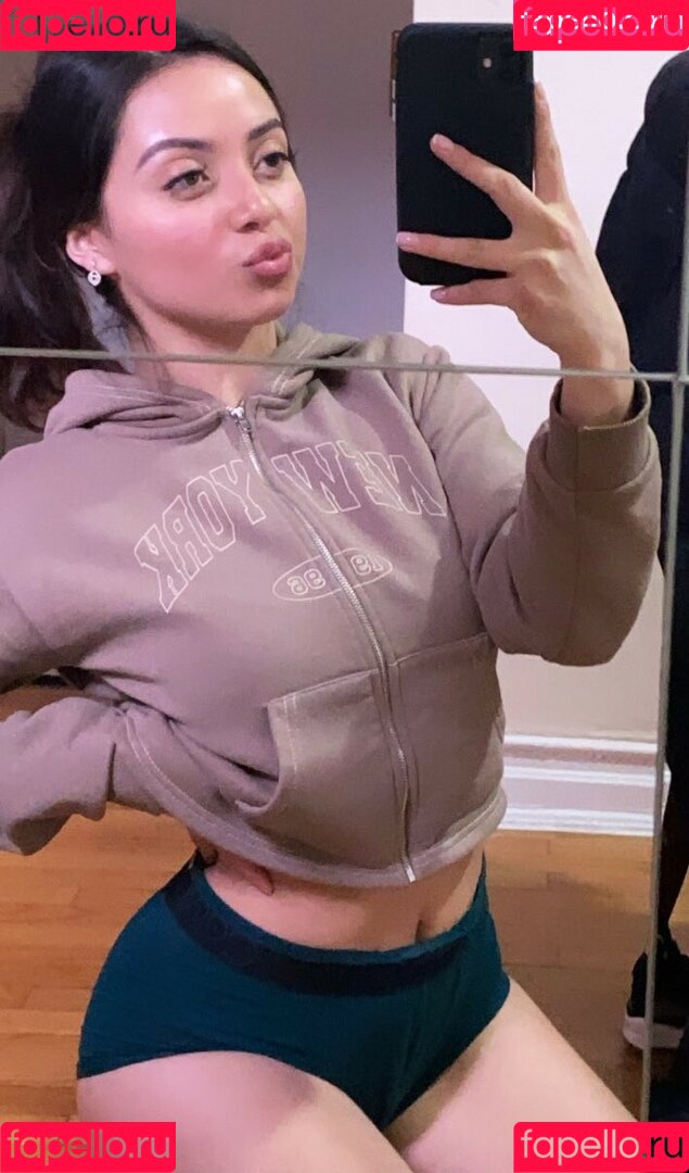 Mishel Onlyfans Photo Gallery 