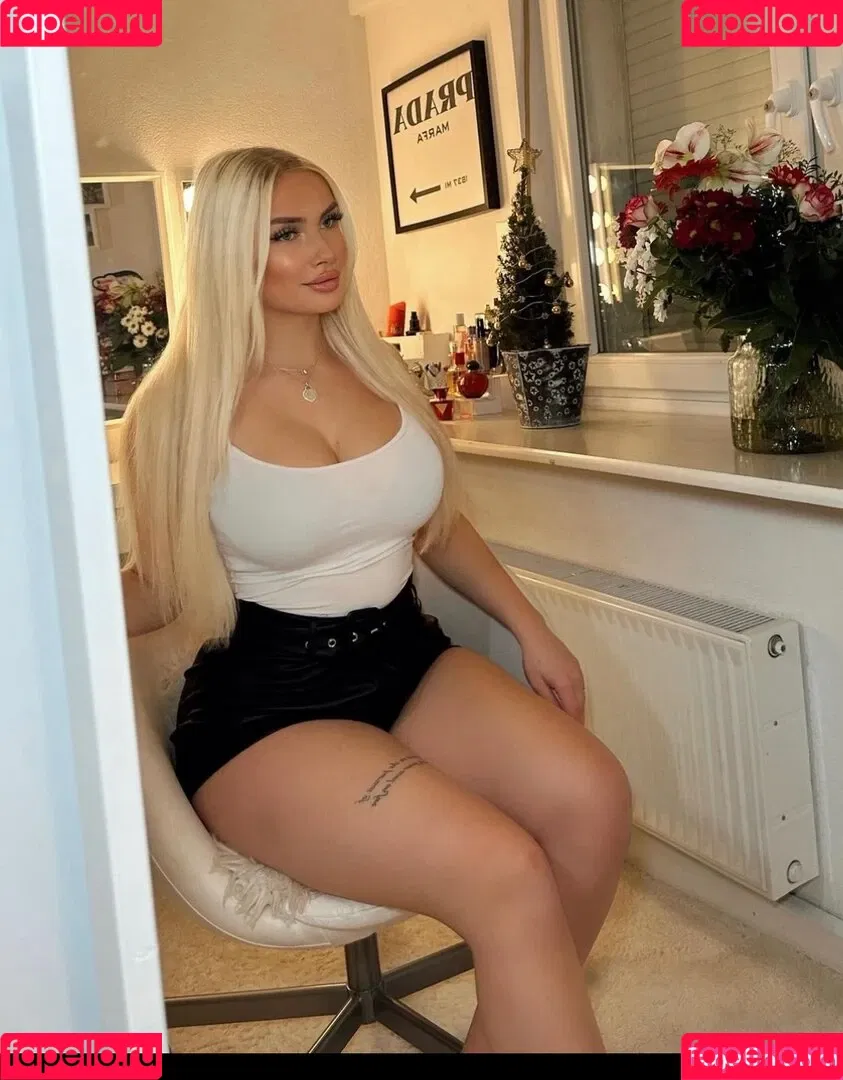 Luisa / llu.isaa Onlyfans Photo Gallery 