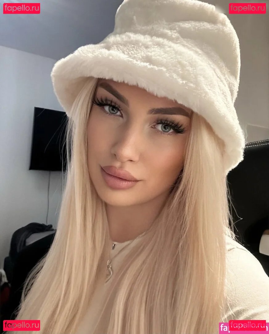 Luisa / llu.isaa Onlyfans Photo Gallery 