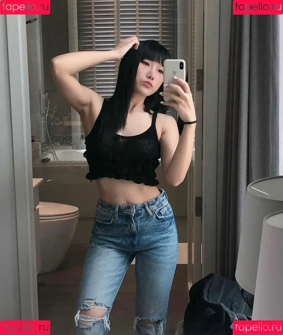 suziearomdee Onlyfans Photo Gallery 