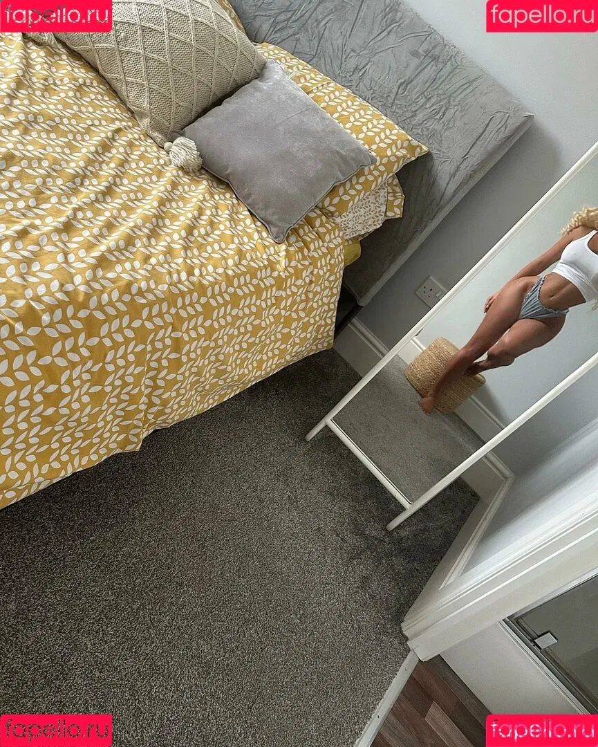mollymazs Onlyfans Photo Gallery 