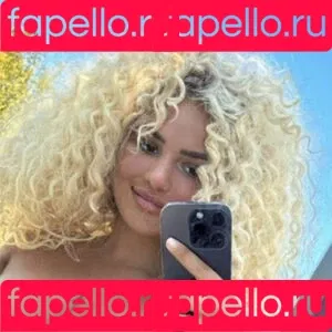 mollymazs Onlyfans Photo Gallery 