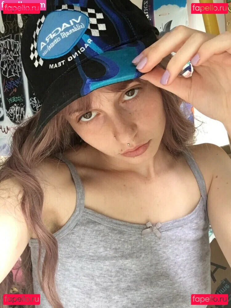 poutyangel Onlyfans Photo Gallery 