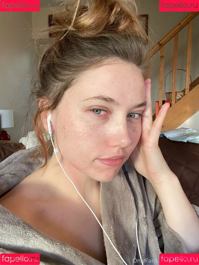 Aworyn Onlyfans Photo Gallery 