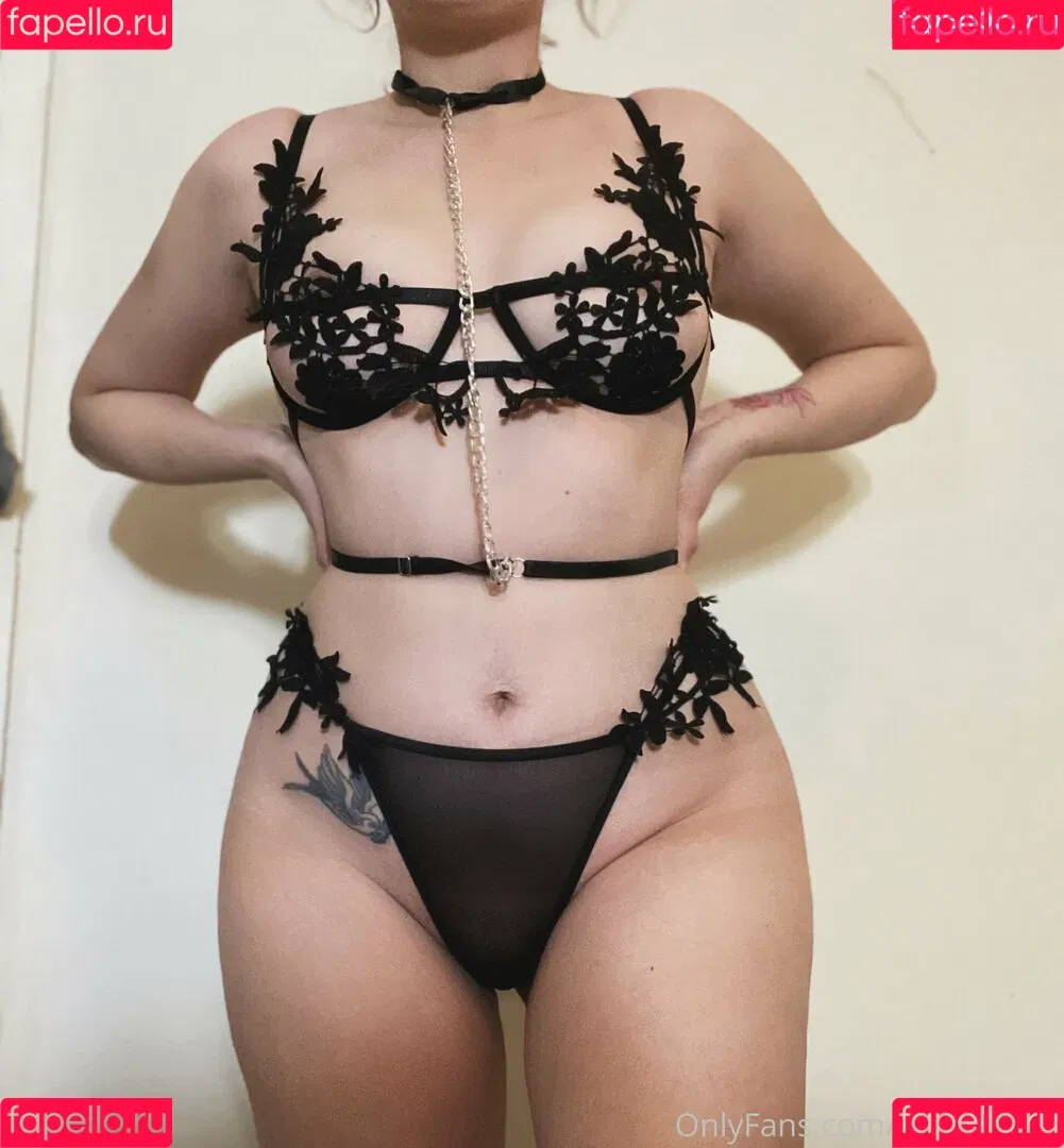 Aworyn Onlyfans Photo Gallery 