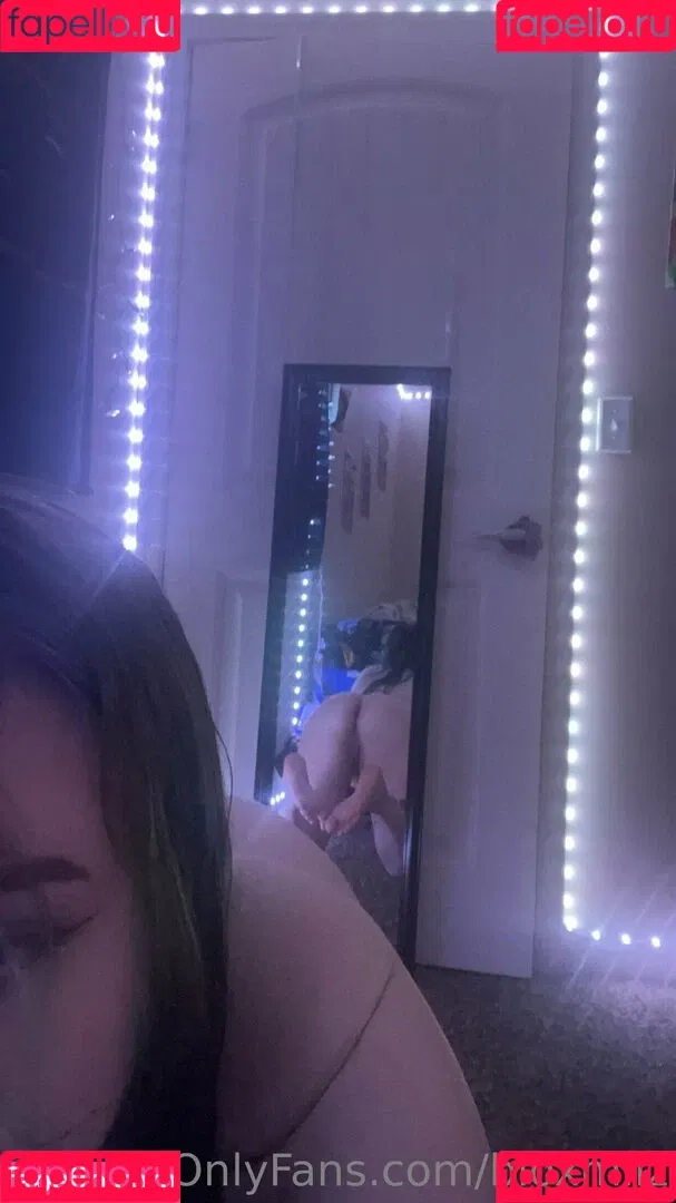 bloxmliz Onlyfans Photo Gallery 