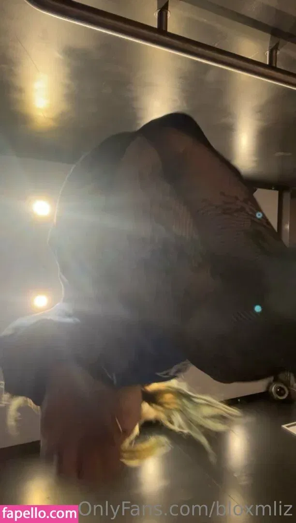 bloxmliz Onlyfans Photo Gallery 