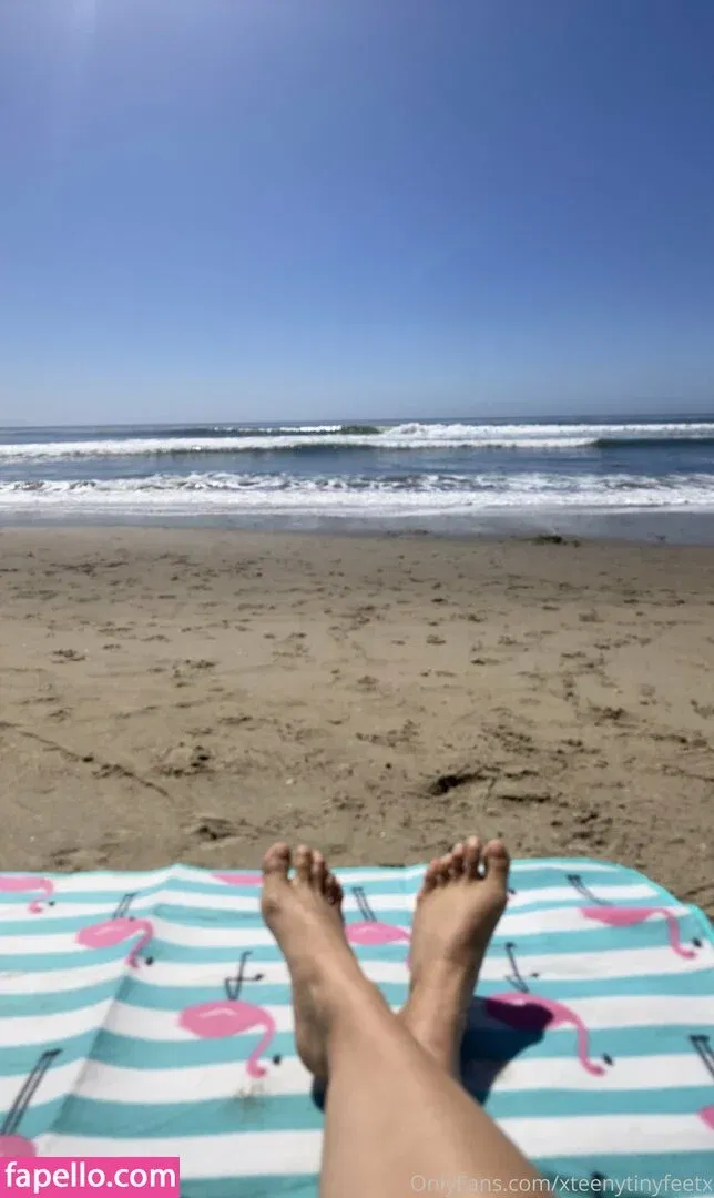 xteenytinyfeetx Onlyfans Photo Gallery 