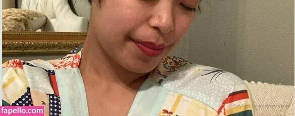 xteenytinyfeetx Onlyfans Photo Gallery 