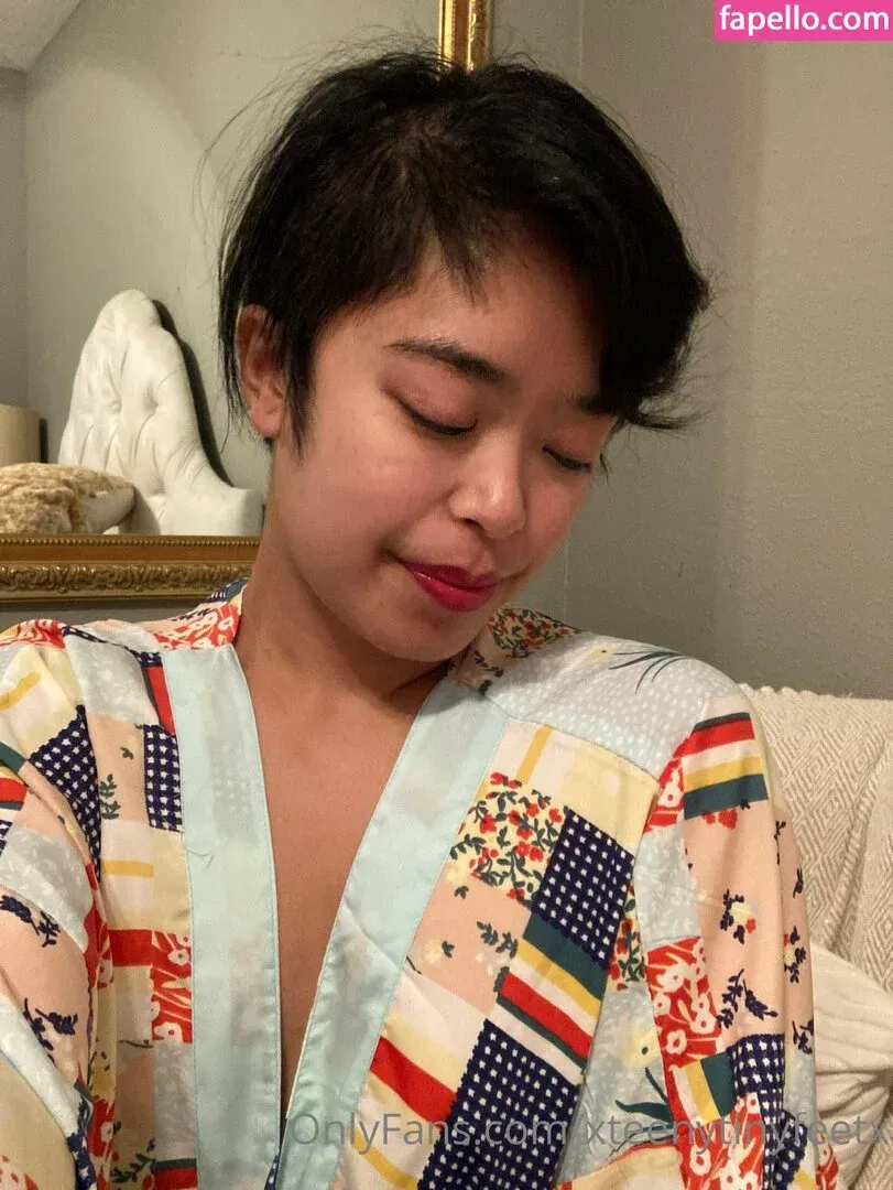 xteenytinyfeetx Onlyfans Photo Gallery 