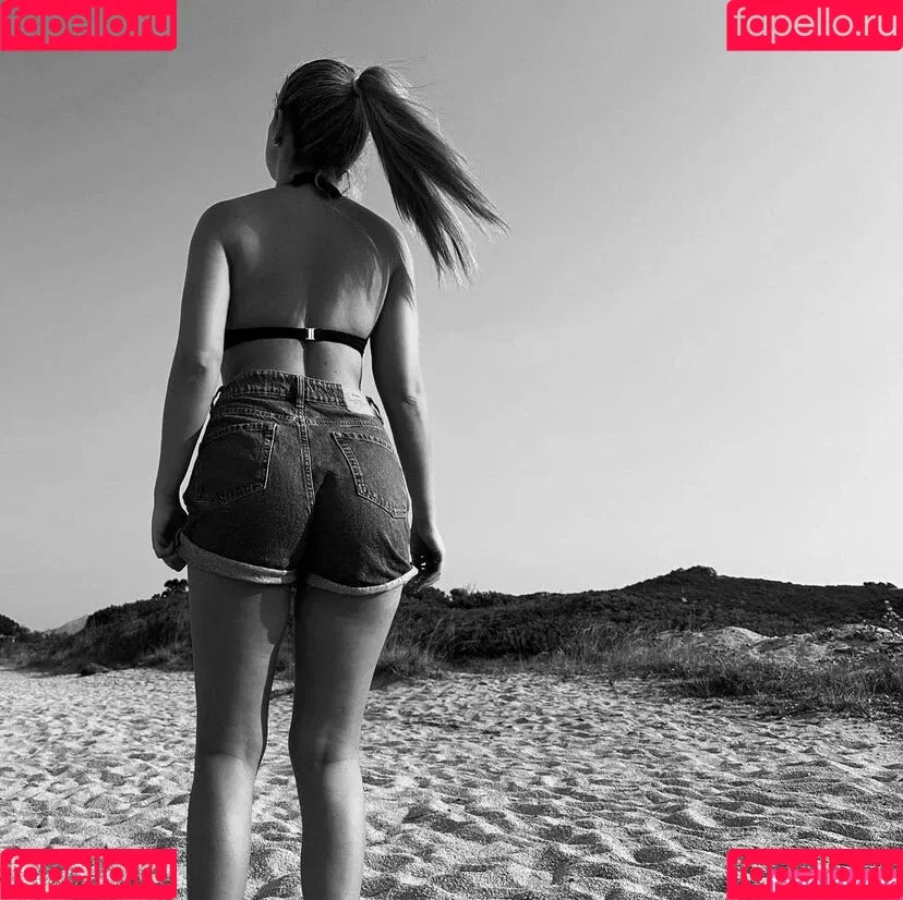 leasophie_official98 Onlyfans Photo Gallery 