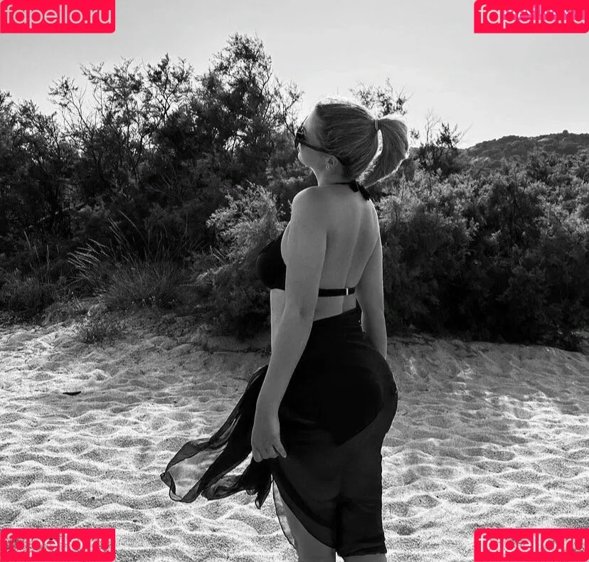 leasophie_official98 Onlyfans Photo Gallery 