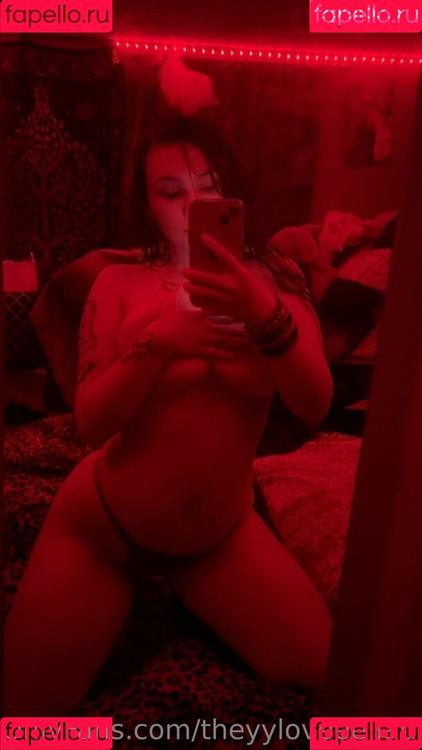 theyyloveee.jadahh Onlyfans Photo Gallery 