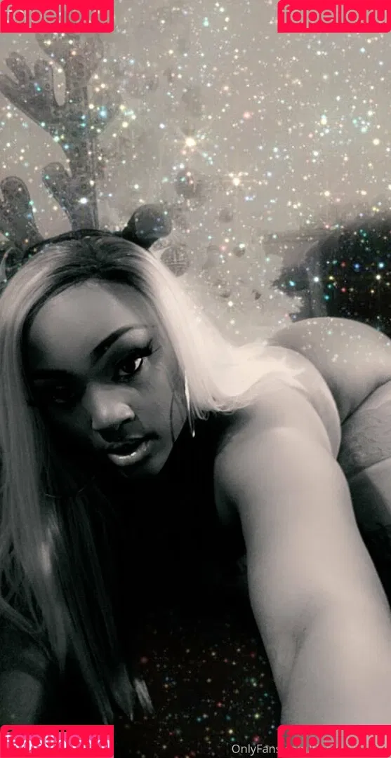 fineapple_diva Onlyfans Photo Gallery 