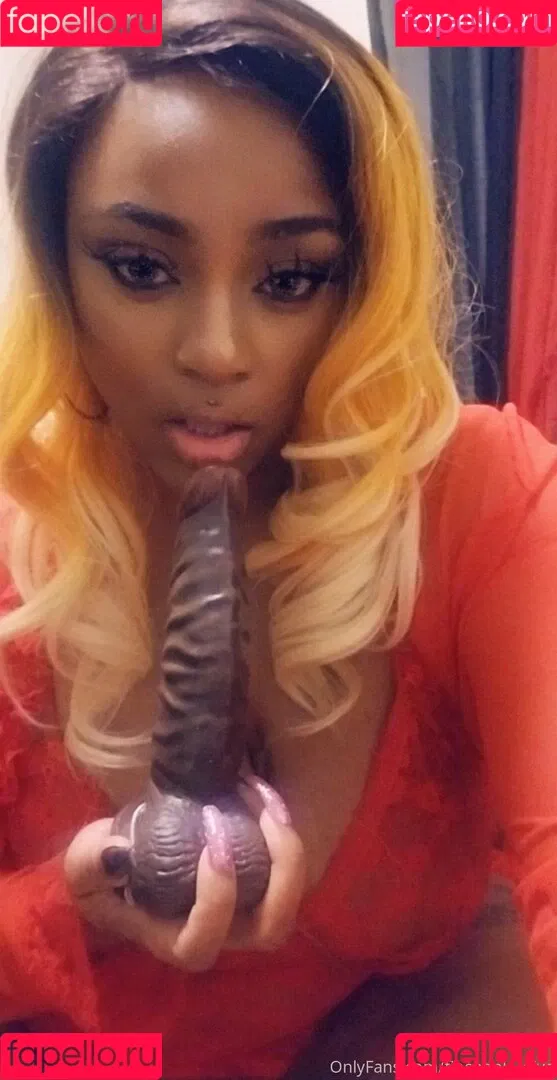 fineapple_diva Onlyfans Photo Gallery 