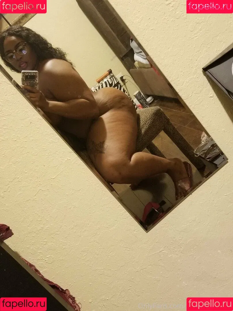 fineapple_diva Onlyfans Photo Gallery 
