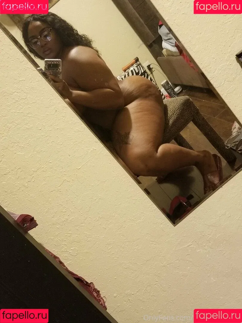 fineapple_diva Onlyfans Photo Gallery 