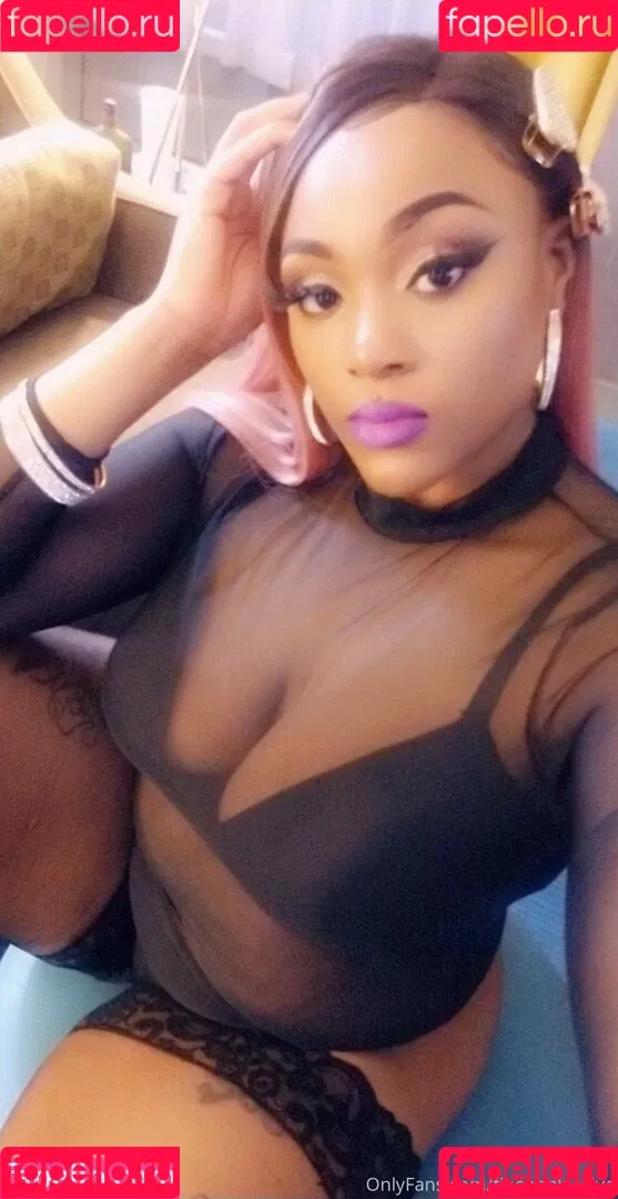 fineapple_diva Onlyfans Photo Gallery 