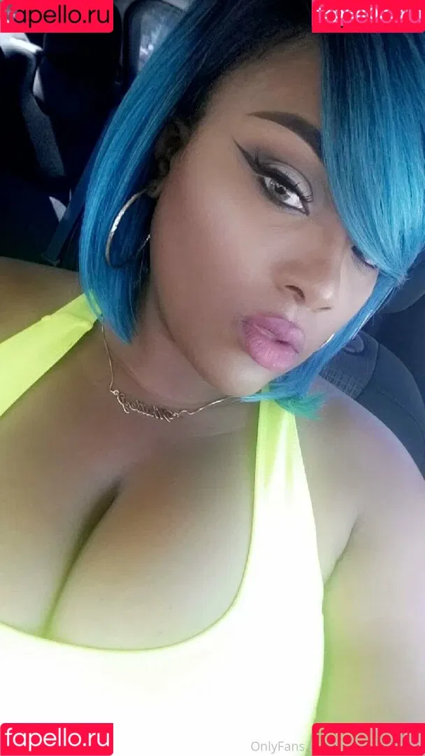 fineapple_diva Onlyfans Photo Gallery 