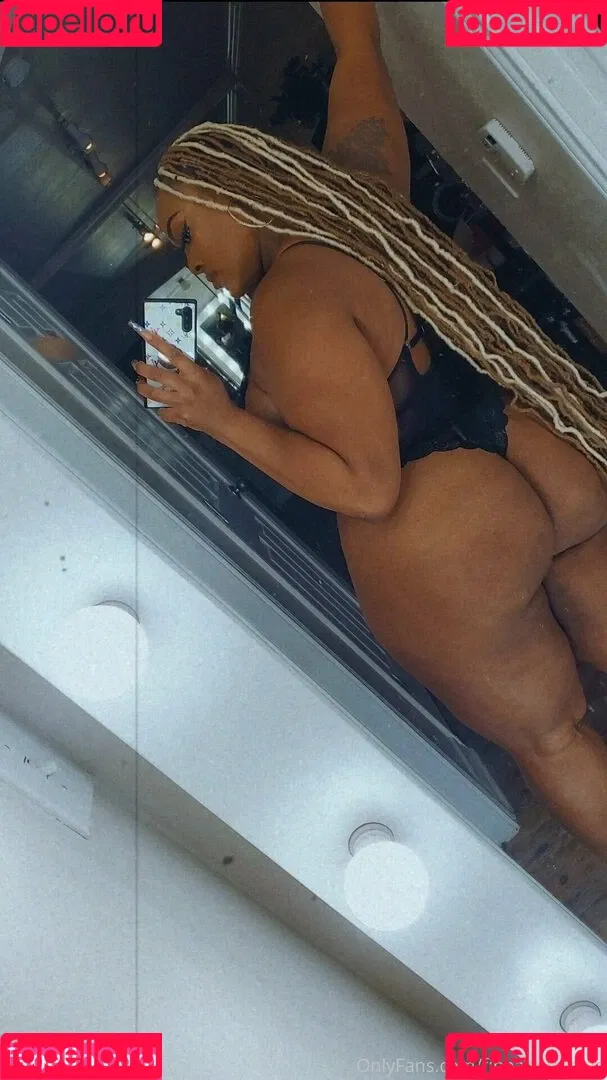 fineapple_diva Onlyfans Photo Gallery 