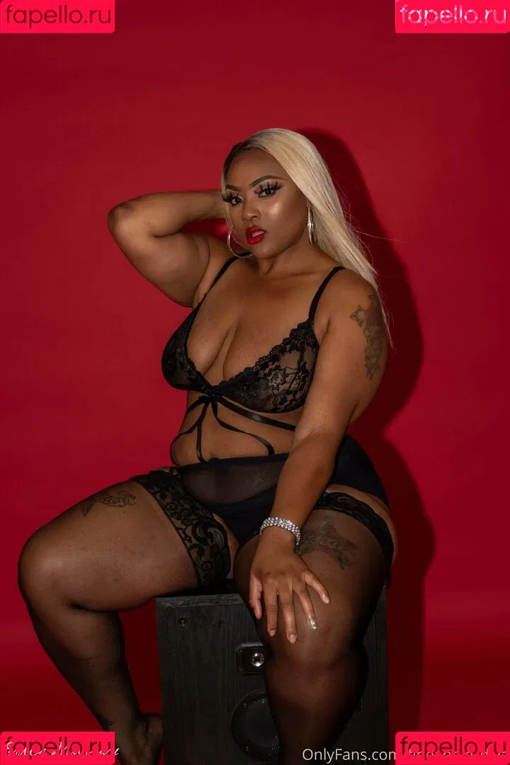 fineapple_diva Onlyfans Photo Gallery 