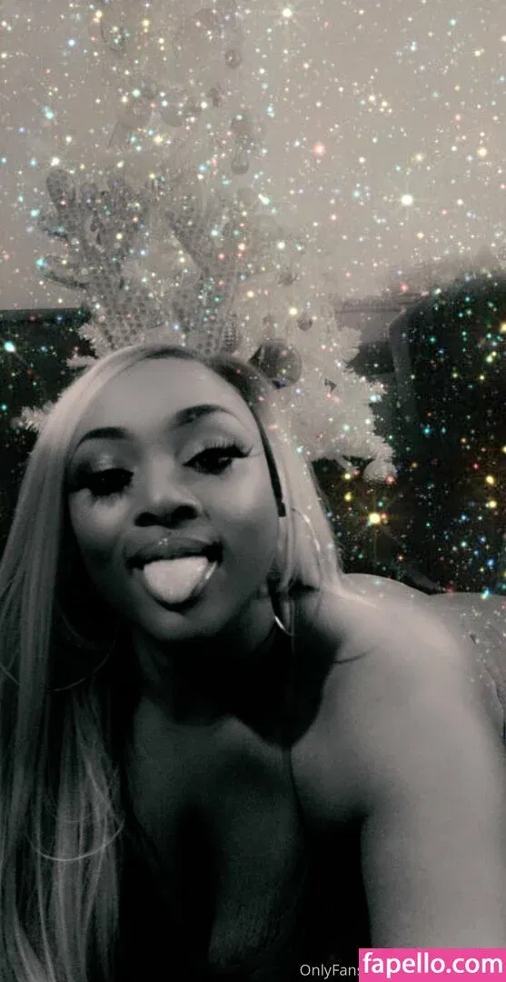 fineapple_diva Onlyfans Photo Gallery 