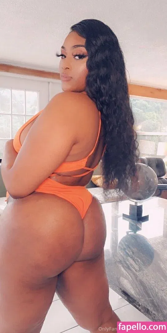 fineapple_diva Onlyfans Photo Gallery 