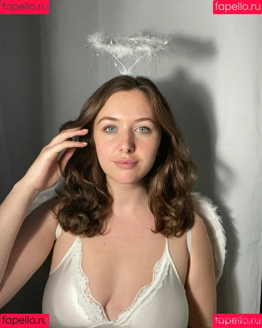 Zoe Bishop Onlyfans Photo Gallery 