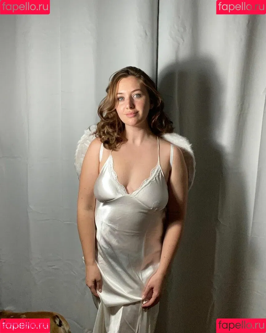 Zoe Bishop Onlyfans Photo Gallery 