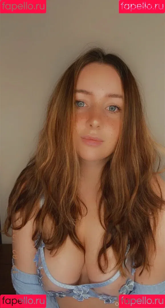 Zoe Bishop Onlyfans Photo Gallery 