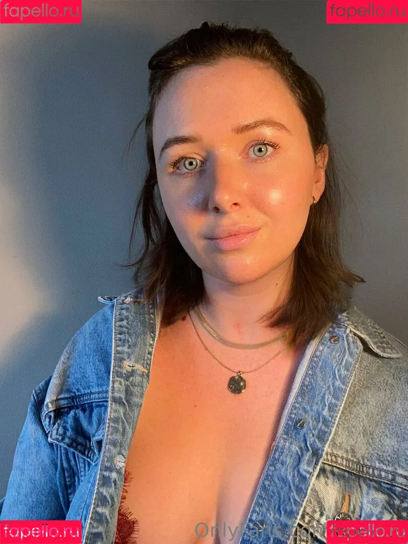 Zoe Bishop Onlyfans Photo Gallery 