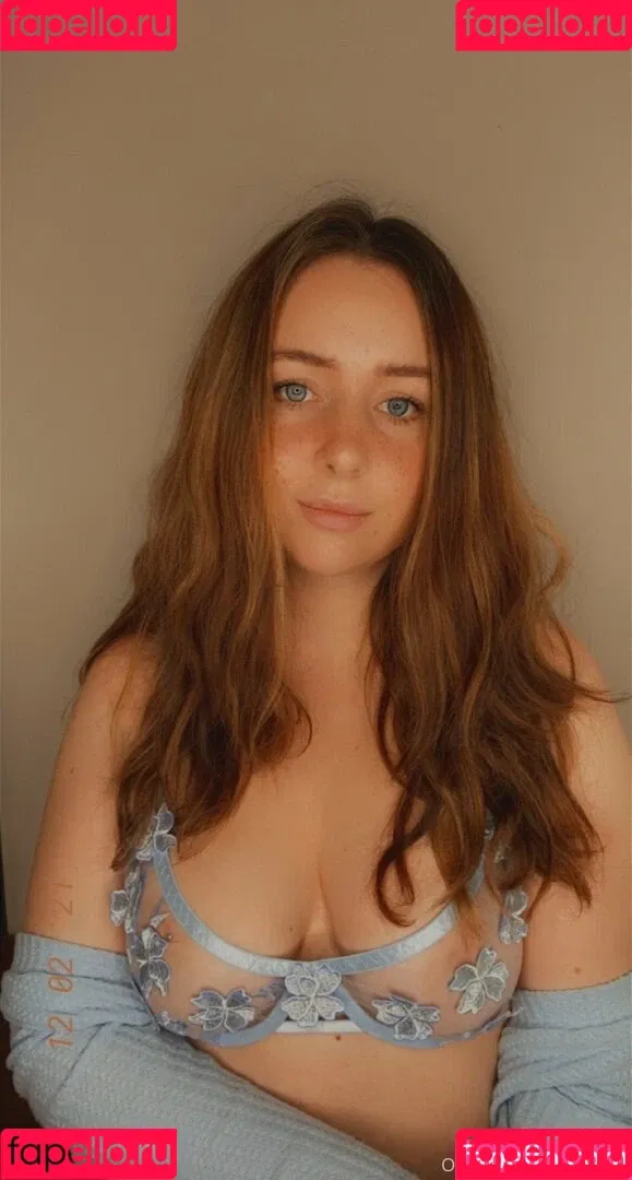 Zoe Bishop Onlyfans Photo Gallery 