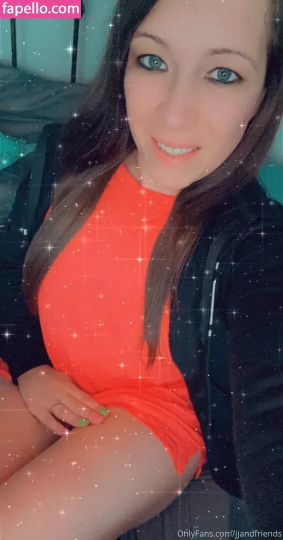 livejj Onlyfans Photo Gallery 